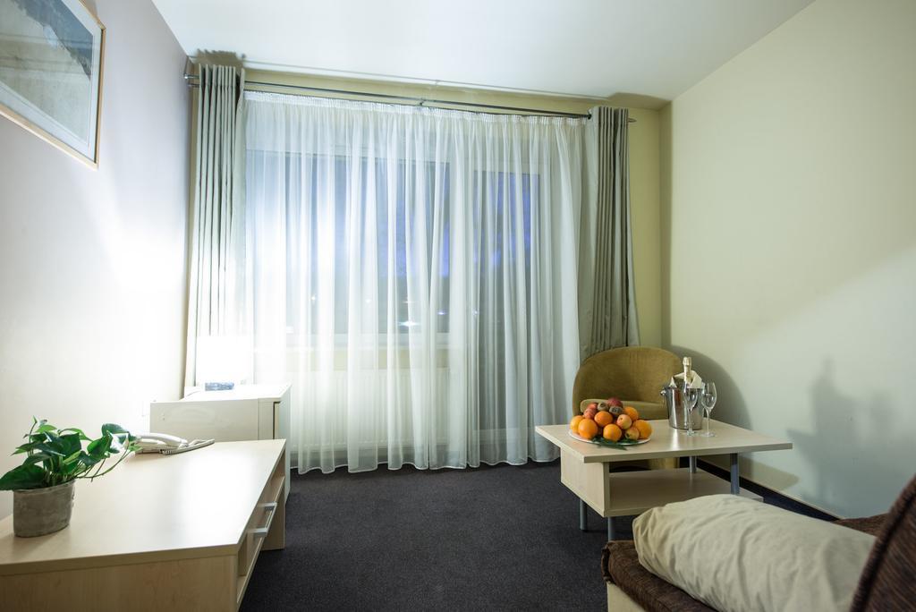 Hotel Audenis Μπίρστονας Εξωτερικό φωτογραφία